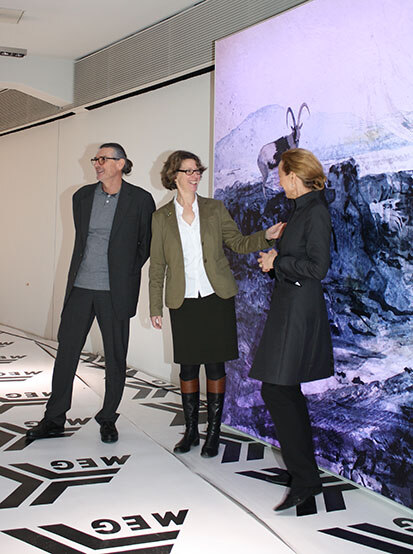 Nach der Pressekonferenz führten Frau Dr. Wolfram, Frau Staatsministerin Prof. von Schorlemer und Herr Prof. Brückner durch die künftigen Ausstellungsräume.