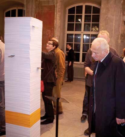 Der »Zeitturm« versinnbildlicht die 7500 Jahre von heute bis zur Jungsteinzeit: Jedes Blatt repräsentiert ein Jahr.