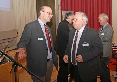 Dr. Thomas Westphalen, Abteilungsleiter Archäologische Denkmalpflege beim LfA im Gespräch mit Prof. Dr. Hans-Jürgen Hardtke, Vorsitzender des Landesvereins Sächsischer Heimatschutz e.V.