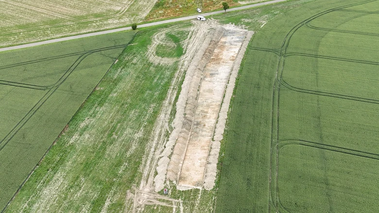 Drohnenaufnahme der archäologischen Ausgrabung im Abschnitt Nord der B169, Gemarkung Hahnefeld