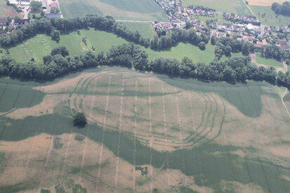 Riesa, Lkr. Meißen, mehrfache Grabenanlage aus der mittleren Jungsteinzeit (um 3500 v. Chr.), Aufnahme vom 12. Juni 2019.
